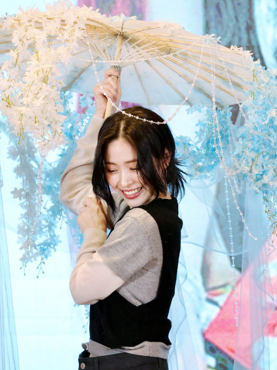 RyuKnow_SN's tweet photo. 【260221Shanghai】🩵
#ITZY #있지 #RYUJIN #류진 #リュジン #申留真 https://t.co/sHpx14EBN5