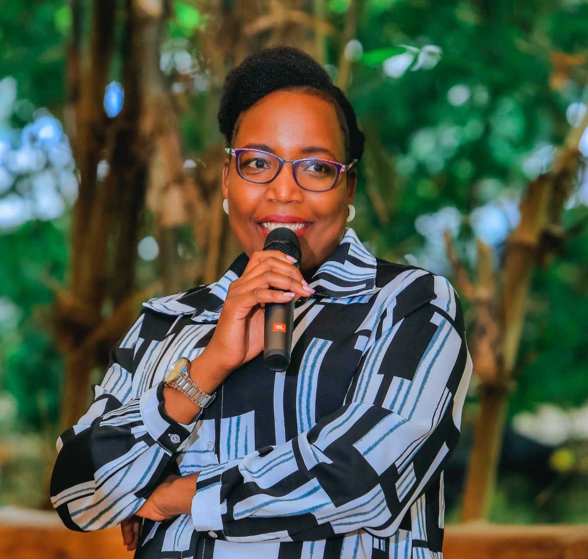PrincessofTeso's tweet photo. Had the honor of MC’ing at the CPASACCO Networking Event 

Who else loves connecting with inspiring professionals as much as I do?

#PrincessofTeso https://t.co/eIebEHBTg0