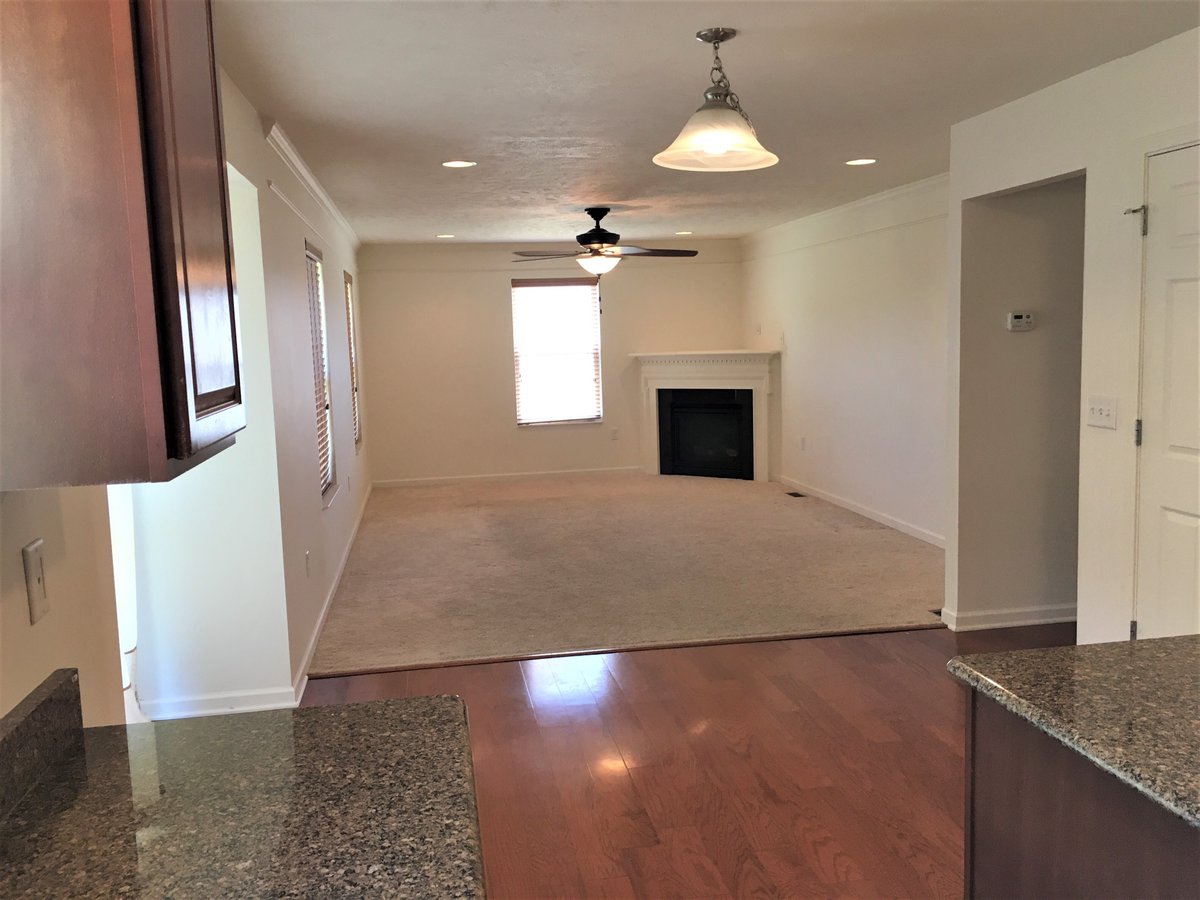 RPMPittsburgh's tweet photo. We have some amazing new listings this week! 42 units are available, including this amazing home in Ross Township. Our profile has the link to our website. Contact us for a showing today! Days, nights, and weekends are available.

#rentalspittsburgh

#homeforrentpittsburgh https://t.co/ntKlwiuDJn