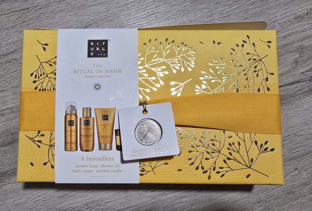 when rituals stops making your favourite scent so you start scouring vinted until you find someone selling it 🥳