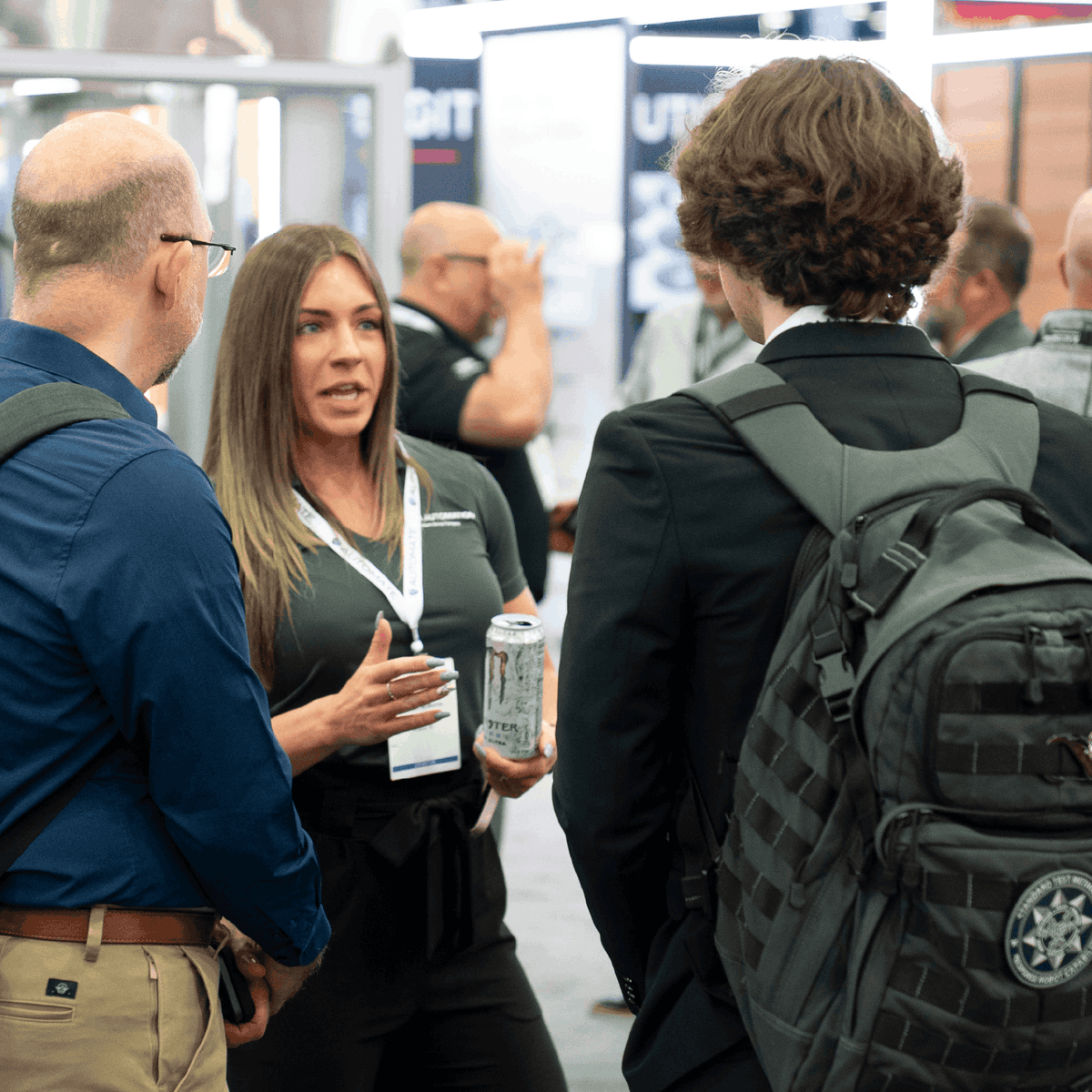 Automate Show tweet media