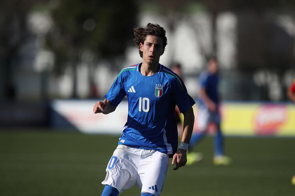 Azzurri's tweet photo. L’Italia riagguanta il Belgio: a Riano termina 1-1 con gol di Federico Croci 🇮🇹

🔜 Giovedì alle 11:00 il secondo test match 
🗣️ Le parole di Pasqual 👉 https://t.co/LdtKociSdz

#Under16 #Azzurrini #VivoAzzurro https://t.co/M2MT7hUm8g