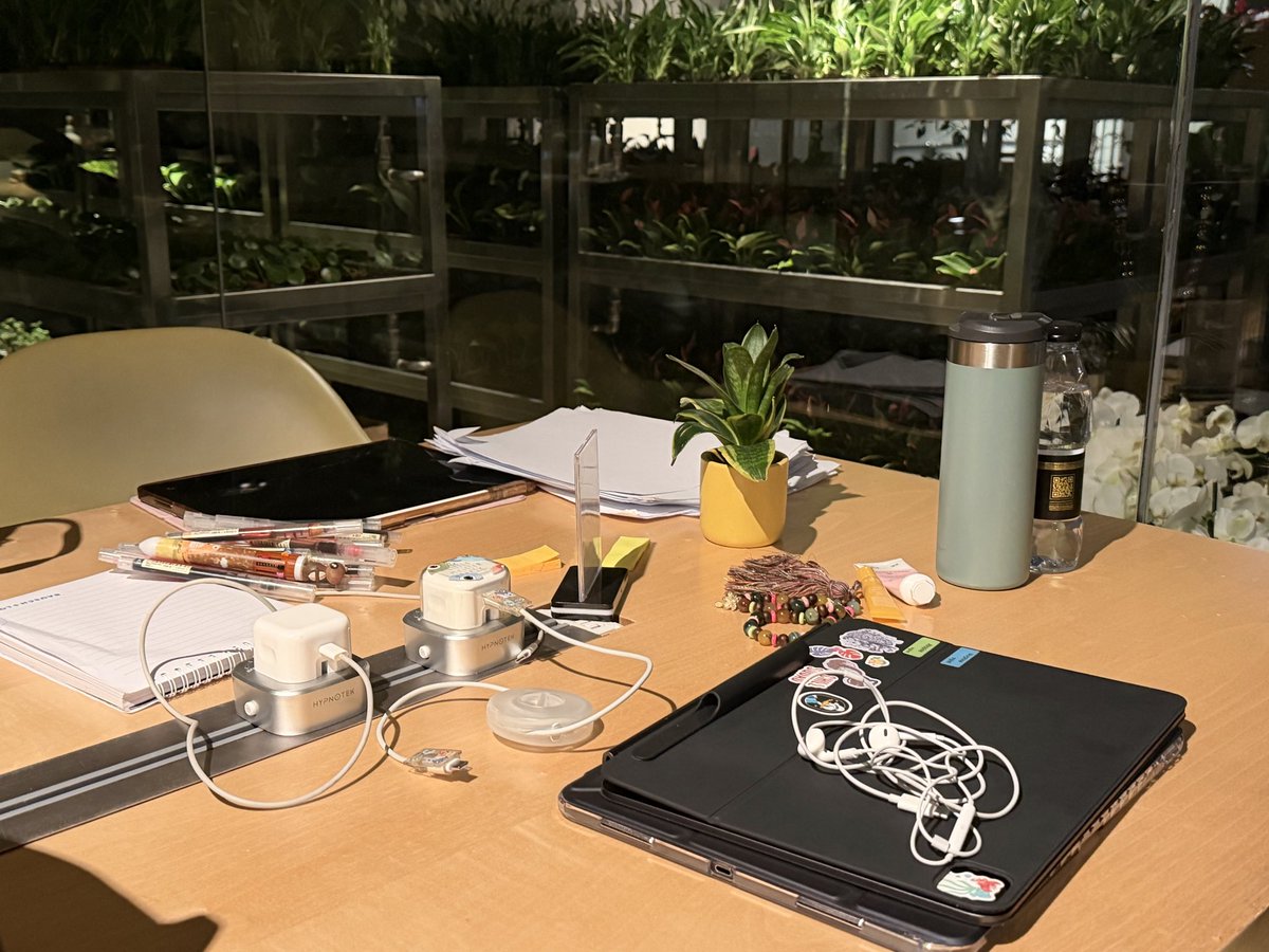 نوف التويجري tweet media