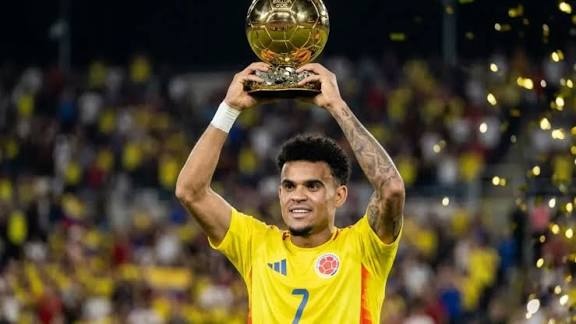 El tiene un plan:
Vitinha al bayern Munchen✅
Colombia gana el mundial✅
El Bayern la champions✅
Luis Díaz balón de oro✅