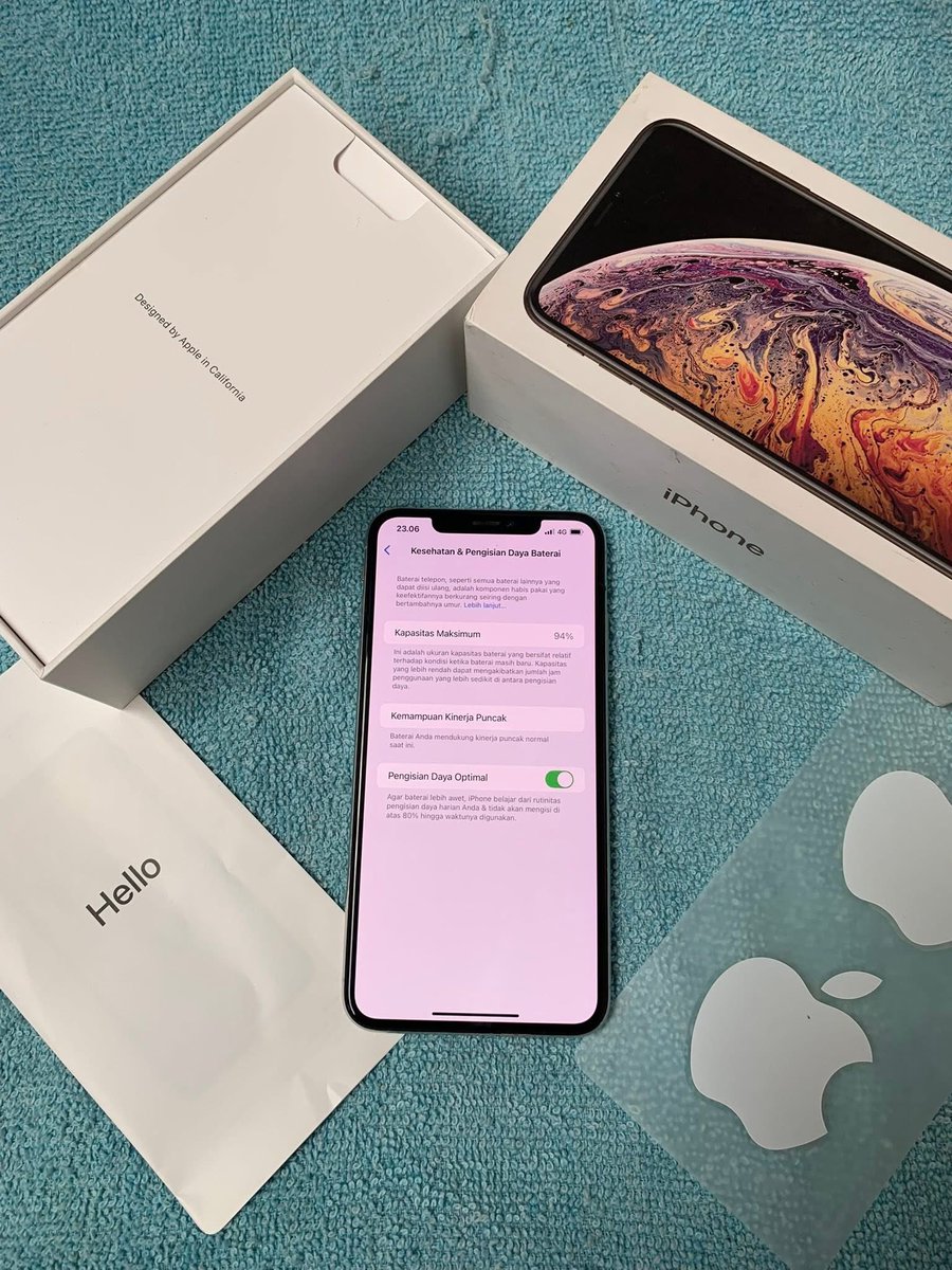 KesyaCinta87's tweet photo. Wts Xs Max 512GB  All Operator 
Sinyal anti blokir permanen
Hb94%orian
Lcd bawaan semua 
Face id Of/trutone ON
Minus face id bermasalah 
Kamera jernih/suara kenceng
Boddy Mulus no lecet harga 2,8 nego https://t.co/zMsV9P1iws