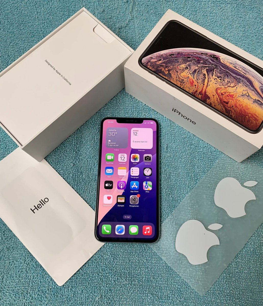 KesyaCinta87's tweet photo. Wts Xs Max 512GB  All Operator 
Sinyal anti blokir permanen
Hb94%orian
Lcd bawaan semua 
Face id Of/trutone ON
Minus face id bermasalah 
Kamera jernih/suara kenceng
Boddy Mulus no lecet harga 2,8 nego https://t.co/zMsV9P1iws