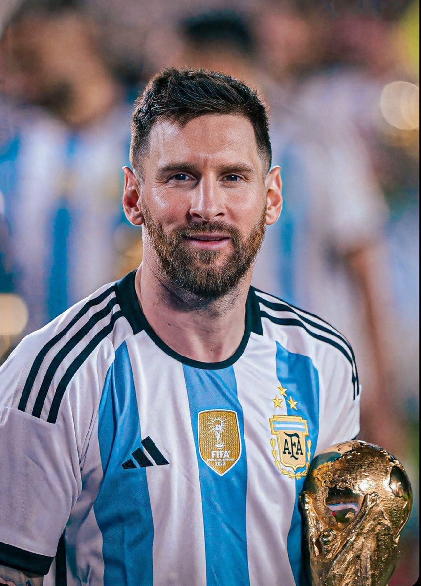 "Ignorante"

Por esta frase de Messi que sorprendió: “Les digo a mis hijos que hoy tienen la posibilidad que no la desaprovechen. Yo tuve tiempo de estudiar inglés de chico y no lo hice. Fui un boludo. Ahora estoy con celebridades increíbles y a veces me he sentido un ignorante”.