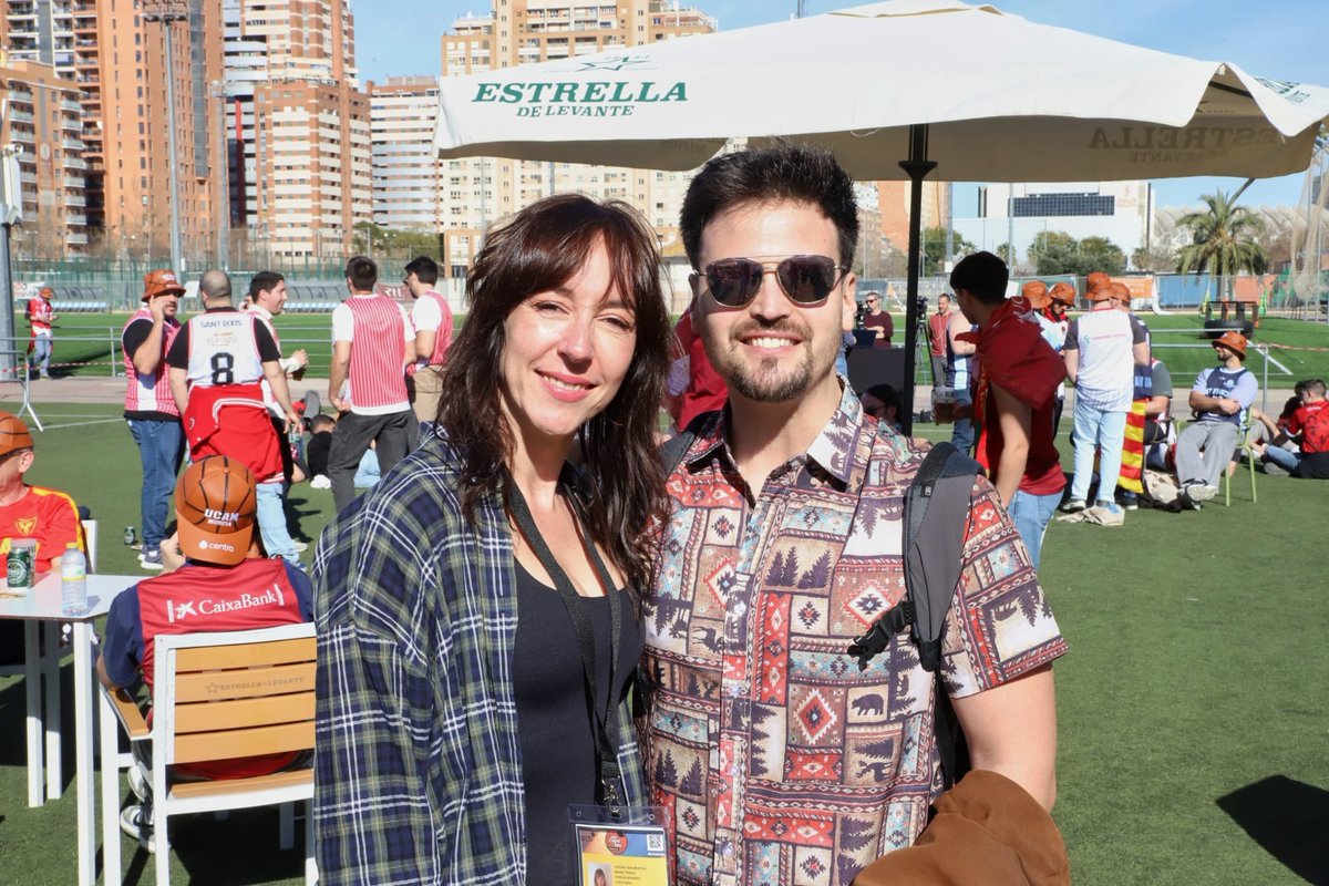TeresaGarcia77's tweet photo. 🏀 ¡Sueño cumplido! Gracias a @La_SER  por hacerlo realidad. Sólo los que me conoce  saben que el deporte, comunicar y, especialmente, el baloncesto son mi grandes pasiones. Así que volver a vivir una @ACBCOM, no entraba en mis planes. 

📷 Gracias al rey de las fotos @anmasa73 https://t.co/xEbaV9cU72