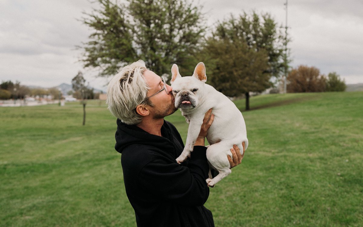 tellesmith's tweet image. Colby would’ve been 15 today 💔 

I never experienced a connection and love like I had with her before. The grief I experienced was as profound as the amazing 12 years of joy she brought me.

I hope everyone experiences unconditional love in their lifetime, we don’t deserve them.