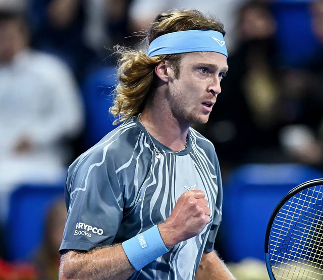 josemorgado's tweet photo. 2022 champ Andrey Rublev defeats Valentin Royer 6-3, 6-4 and will face 2024 champ Ugo Humbert in Dubai R2. https://t.co/8bI7AZ9vGT