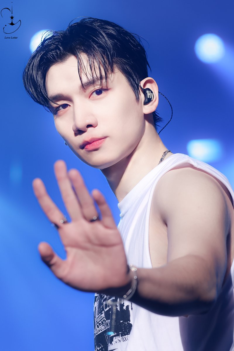 loveletter0524's tweet photo. 260222 Case No. VIXX 막콘 혁 한상혁   

혁자님🙏🙏🙏

#빅스 #VIXX #혁 #HYUK #한상혁

@HSangHyuk https://t.co/9bgqcL5SDn