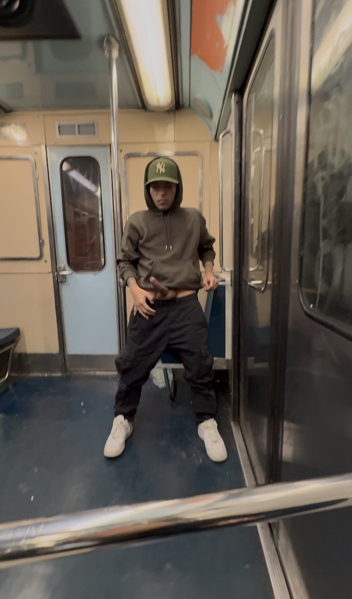 Alek Gxz tweet media