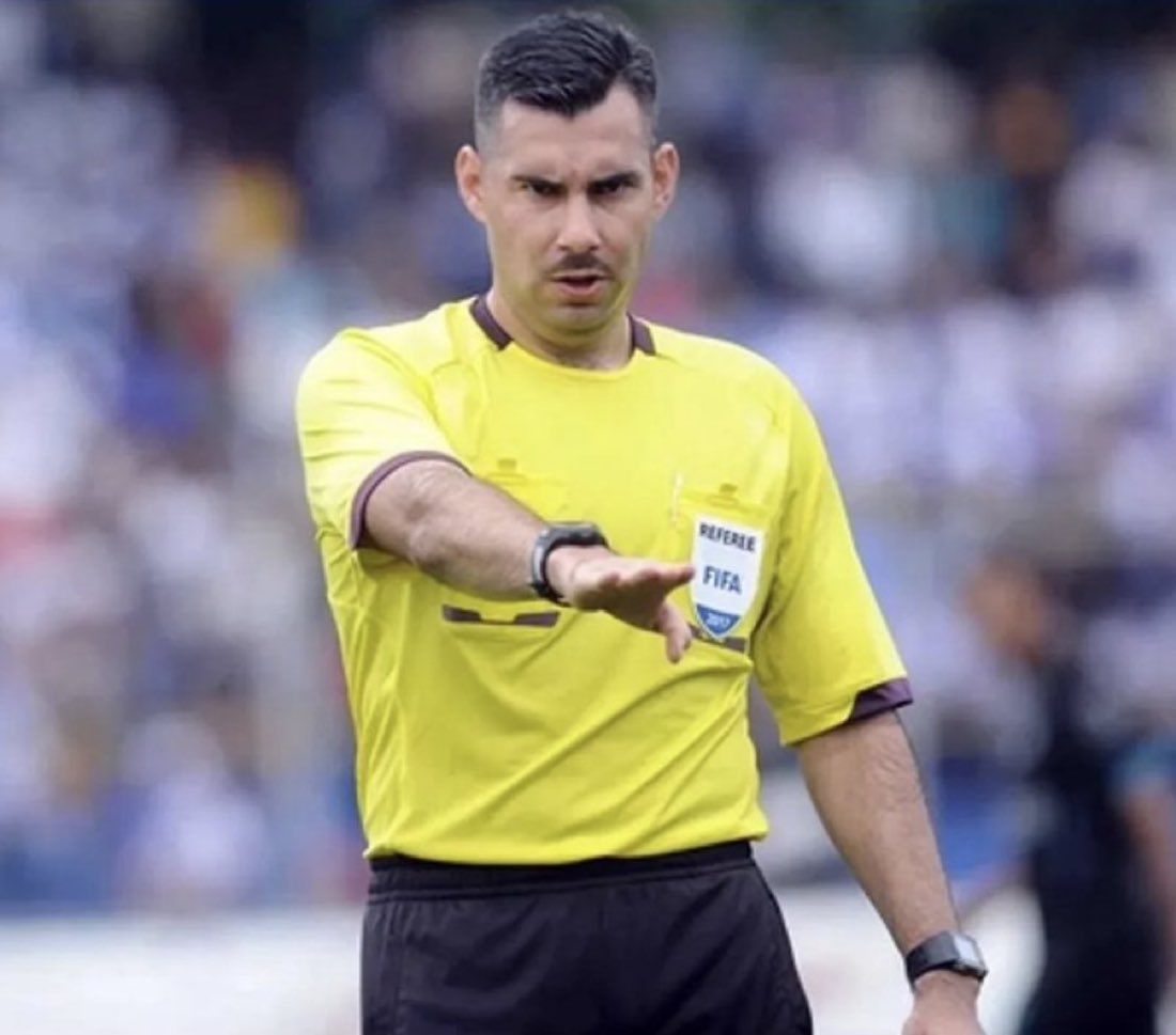 #الهلال_التعاون 
الحين هذا يروح ديرته ويرجع ولا ساكن عندهم ؟