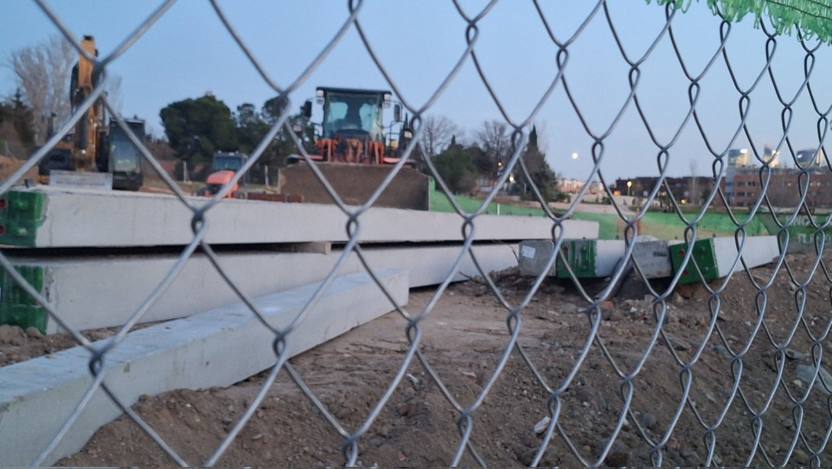 Asociación Vecinal Montecarmelo tweet media