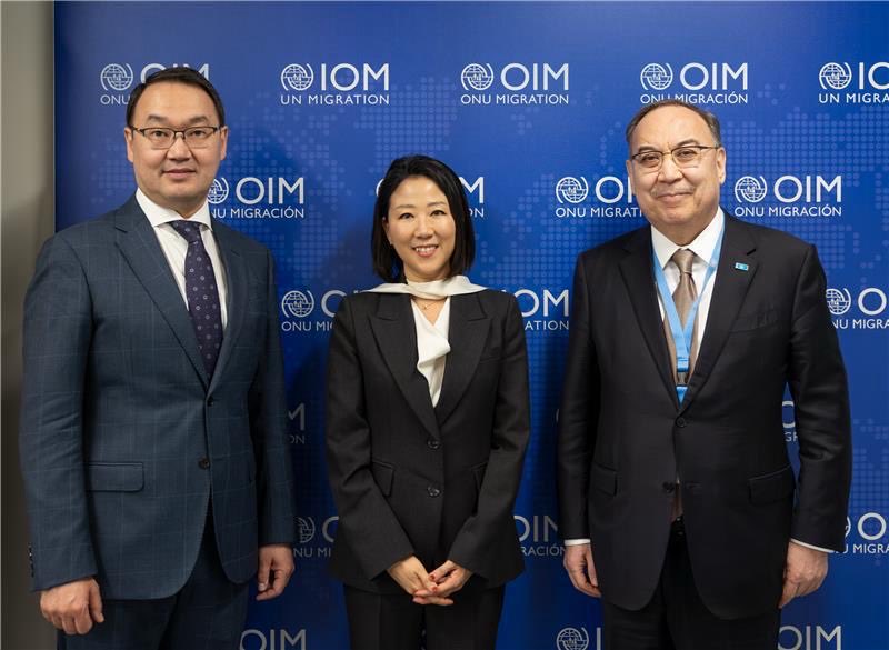 KazakhPM_UNOG's tweet photo. First Deputy FM Yerzhan Ashikbayev met with the IOM DDG for Management and Reform @LeeSungAh_ in Geneva. 🇰🇿 highlighted migration policy priorities &amp; 2025–2026 chairmanship agenda of #AlmatyProcess. Kazakhstan reaffirms its commitment to safe, orderly &amp; regular migration. https://t.co/M3KGSWs6f9