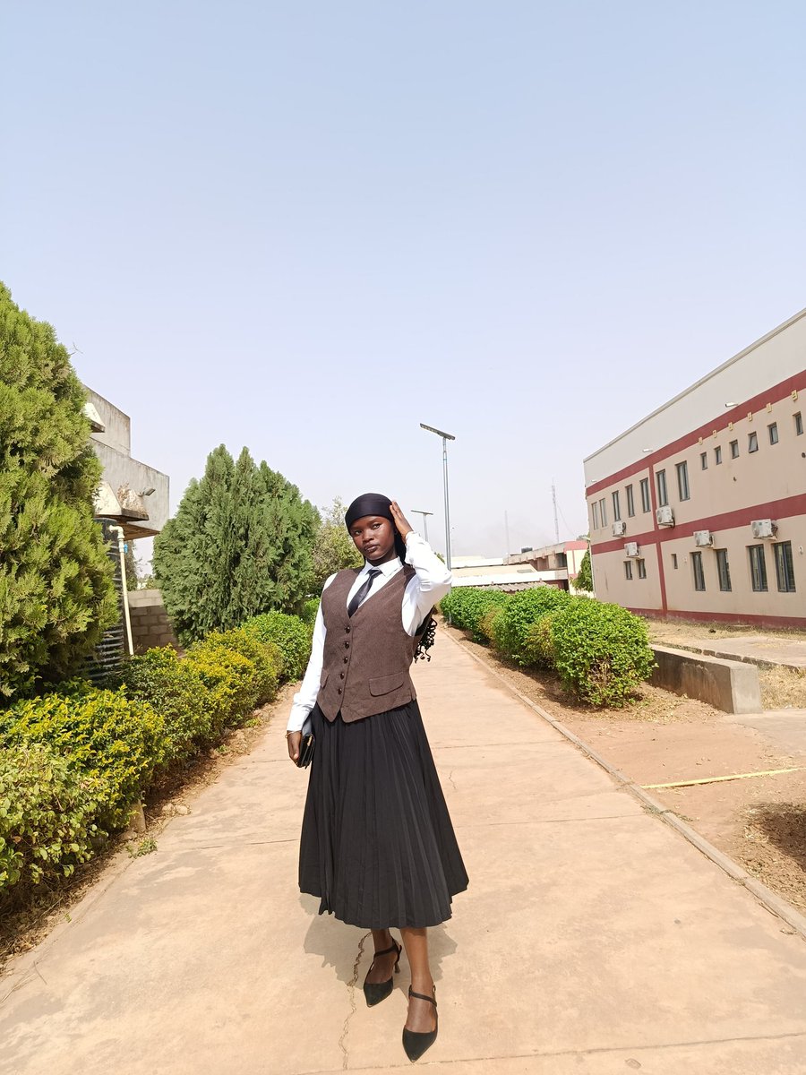 zzi_san's tweet photo. My Sunday outfit 🔥🥰 https://t.co/t6QngEwtOn