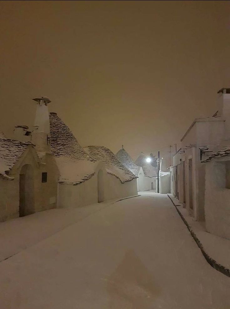 Liminal Spaces (@liminal_places) on Twitter photo 