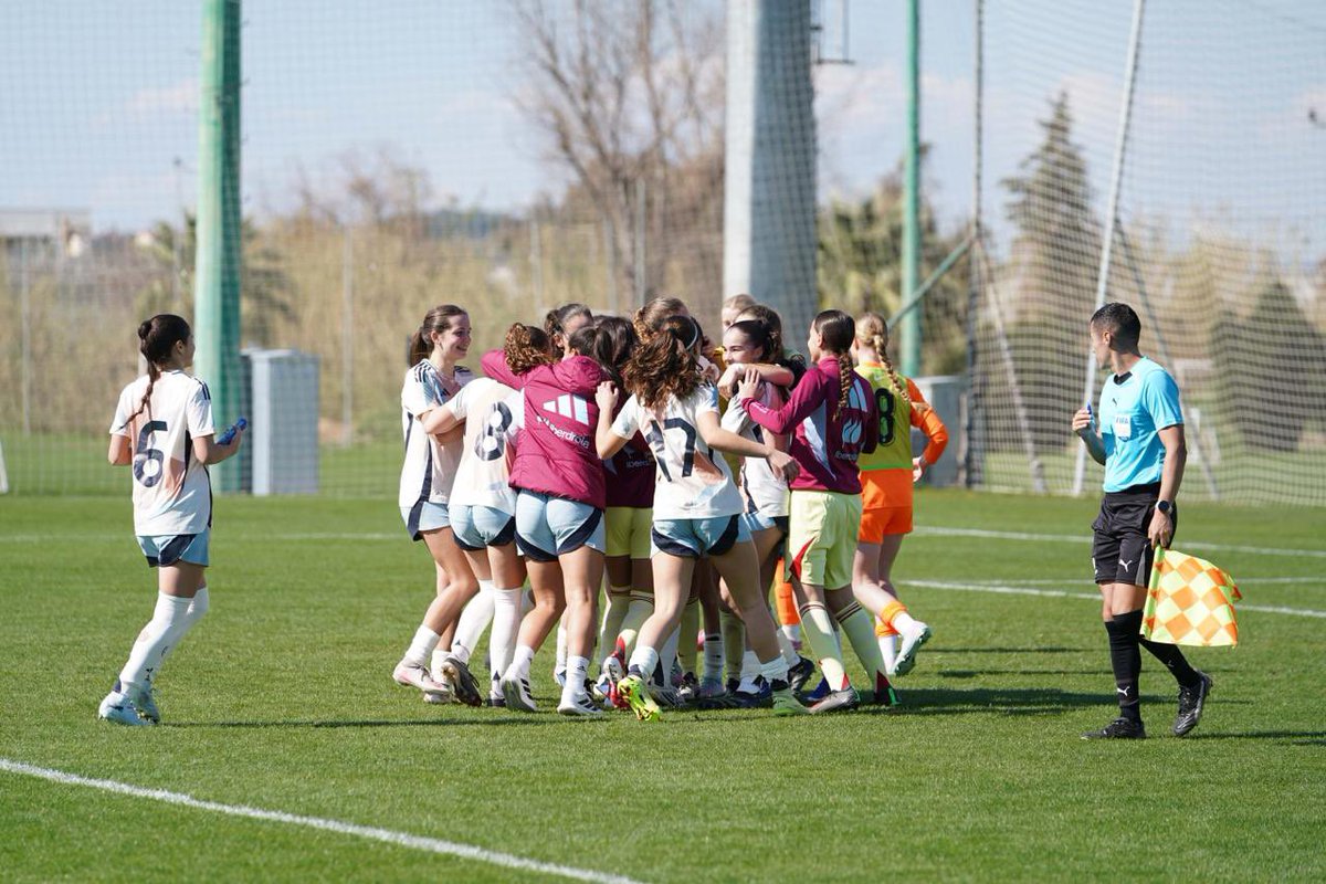 NnattiGutierrez's tweet photo. This is the beauty of football, you are always learning, always growing.
Next challenge #Denmark π©π°
#DevelopmentTournament #UEFA #WomensFootball #NationalTeam #Talent #Development #InternationalExperience #WU16πͺπΈ https://t.co/kiJYJQGWwC