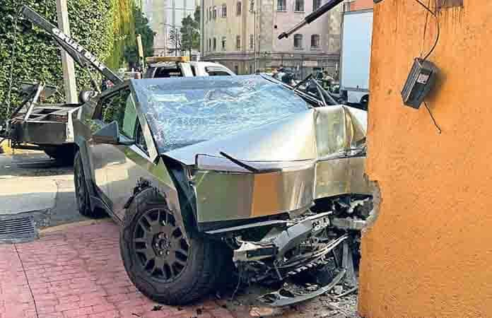 ¡Tenga para que aprenda Elon Musk!