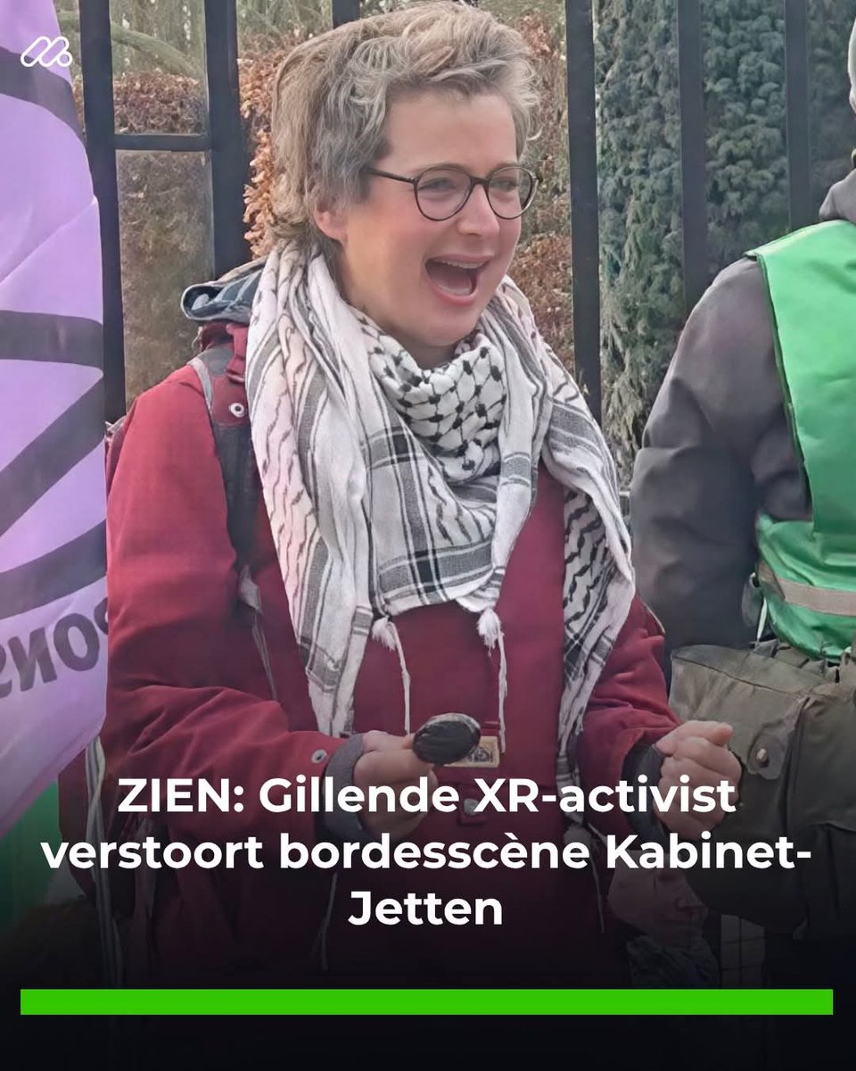 CathCor65's tweet photo. Deze gillende keukenmeid zou gedwongen opgenomen moeten worden! Wat zal haar familie trots op haar zijn. Gisteren bij huis Den Bosch. https://t.co/KGNyu8FV4M