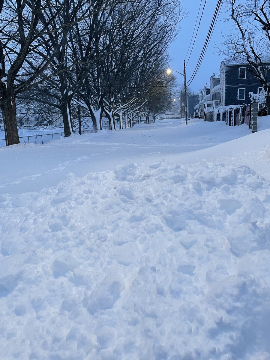 buttterx3's tweet photo. @PVDMayor @CityofProv Virginia Lane needs to be plowed ASAP. Not once has a plow came, not even during the beginning of the storm. I’m an essential worker and can’t get to the hospital!!! Please send someone!!! https://t.co/Nad6JWl1im