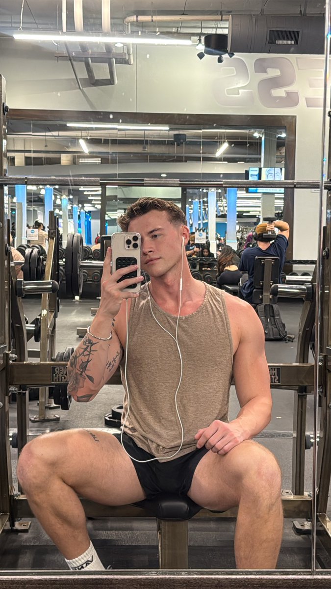 altmase_'s tweet photo. 👅 https://t.co/wMtFN1Va5N