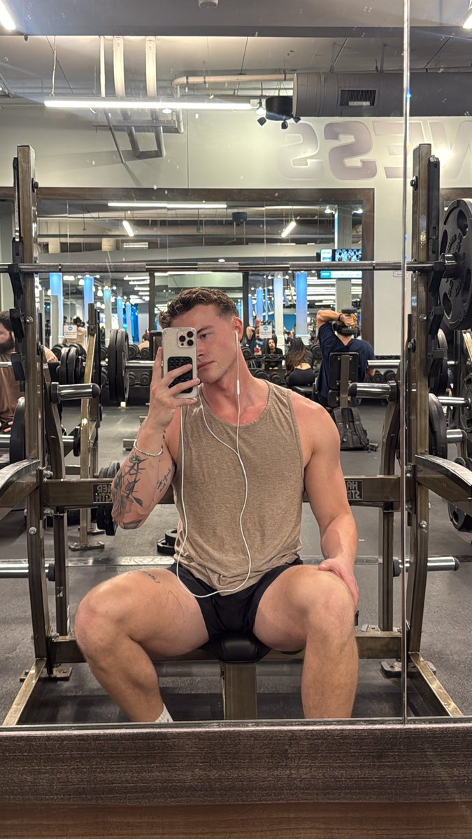 altmase_'s tweet photo. 👅 https://t.co/wMtFN1Va5N