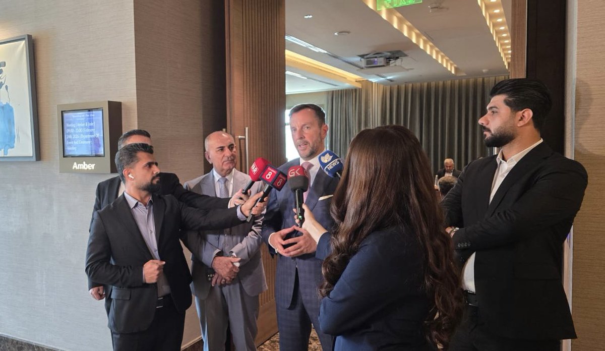 Italy in Iraq tweet media