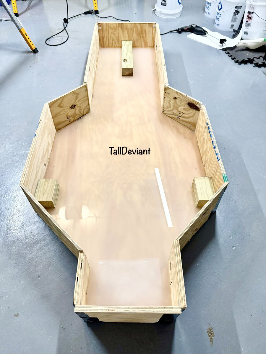 Rated R for Rubber tweet media