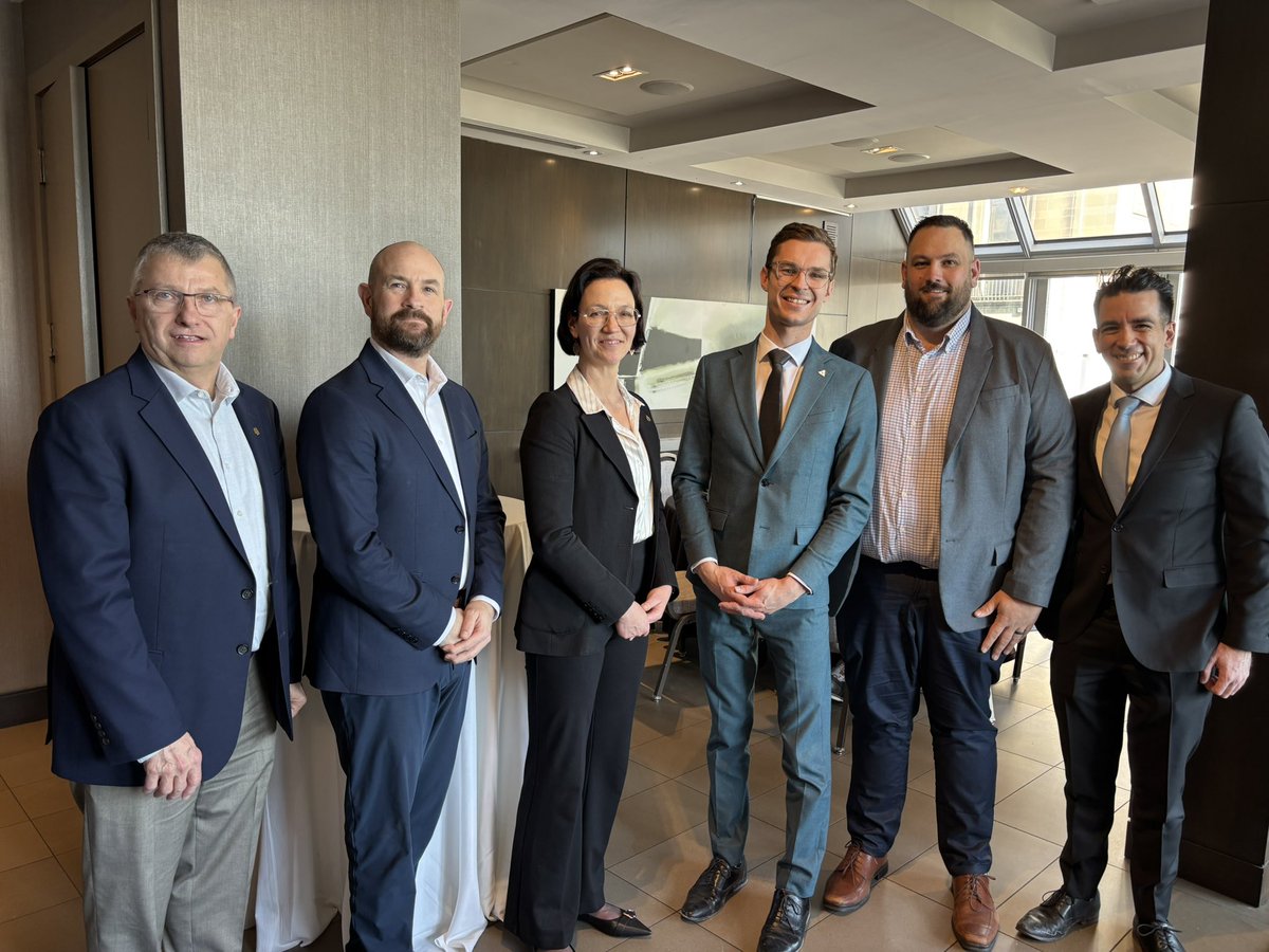 Sam Oosterhoff tweet media