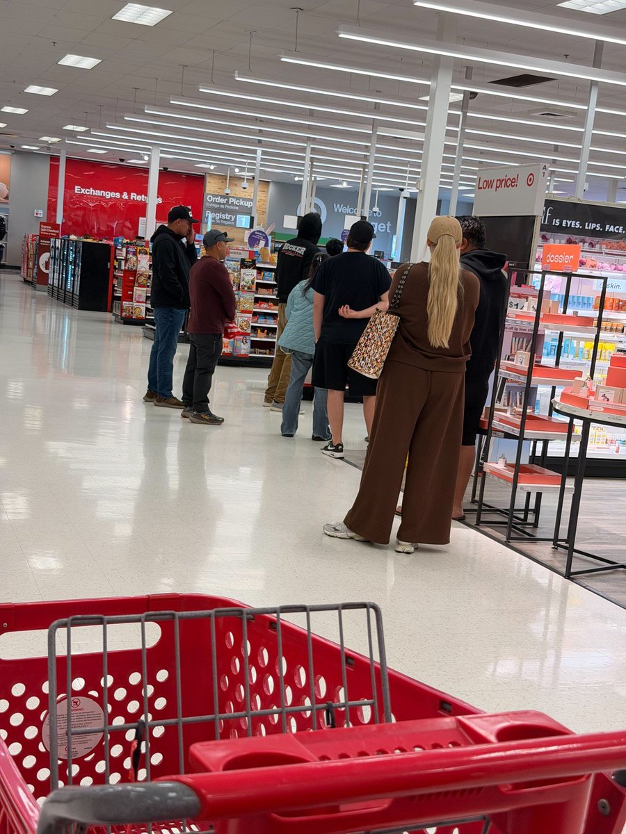 Lakerfan818 tweet media