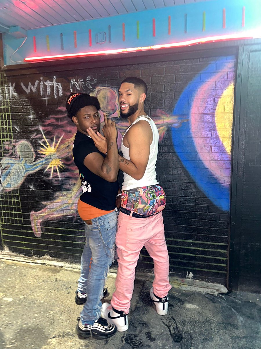 Mykel Divon ⭐️ (@mykeldivonn) on Twitter photo 