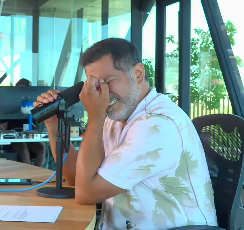 LA CARTULINA #MartesDePololeo #SomosFabuloso