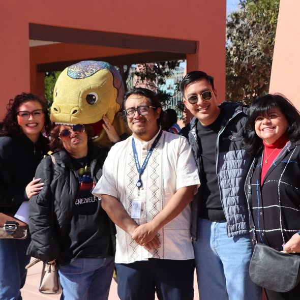 De Castroverde Law tweet media