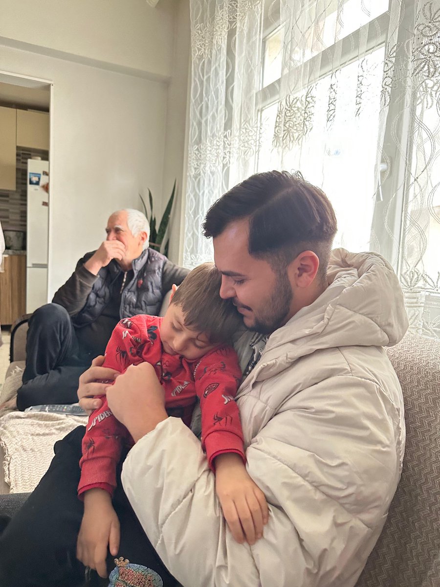 Paylaşmanın, gönül ve dua almanın tadı bir başka.

Bu yıl da  hemşehrimizin evine, yüreğine misafir olduk. 🌸

<a href="/avhalilatasoy/">Halil ATASOY</a> 
<a href="/HasanCidem1/">Hasan Cidem</a> 
<a href="/SametDuman1910/">Samet Duman</a>