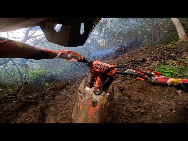 Hawaï 2026 : Le paradis devenu l'enfer pour le Hard Enduro ! 🔥🌴
26 pilotes Pro au départ, seulement 3 finishers. Trystan Hart a filmé ses 2h30 de calvaire en caméra embarquée. Une leçon de résilience.

Le résumé complet sur Freenduro ➡️ [buff.ly/TBj0s8r

#HardEnduro