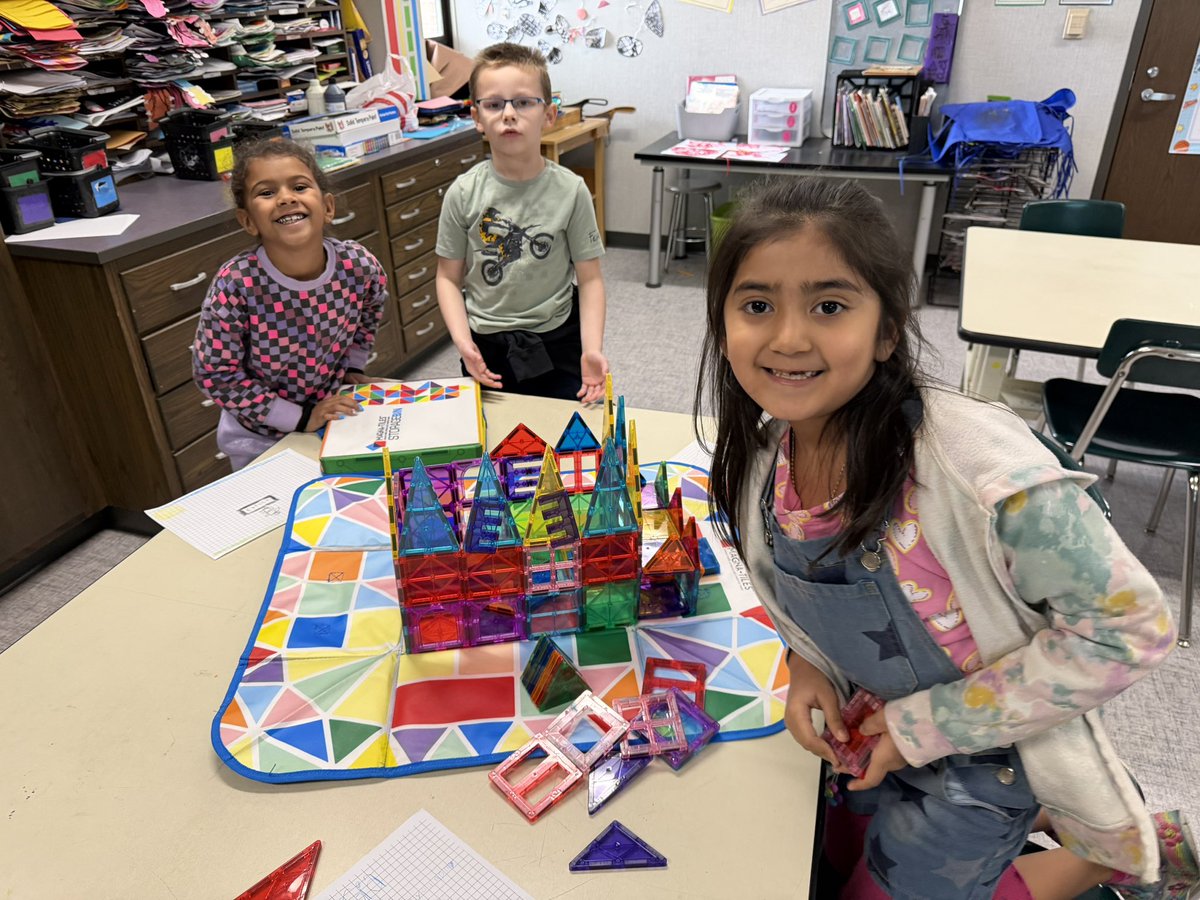 SFE ARTISTS tweet media