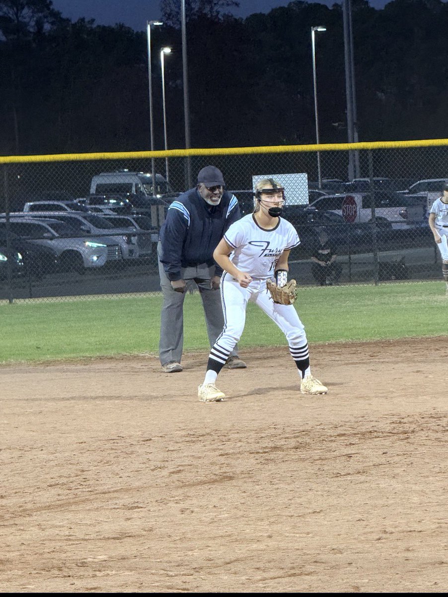 LilyCleveland03's tweet photo. Thank you @ExtraInningSB for ranking me nationally as an infielder! I couldn’t have done it without my amazing coaches and my team! I’m so grateful for all of the opportunities I’ve had. @TN_FP_Schroyer @FuryPlatinum 
All glory to God! 
@LipscombSB @Coach_Buck16 @CoachKRyman @CoachBooDickey @ClarkGSCC @zhart18 @SBRRetweets @LineDsoftball @SoftbalAmerica @TroyTrojansSB @NateTompkins @e_newellcoach @DirectRecruits @SoftballDown