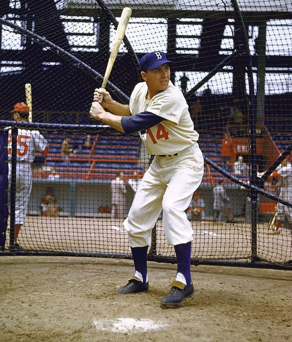 "Lou Gehrig had one advantage over me.
He was a better ballplayer."
Gil Hodges.