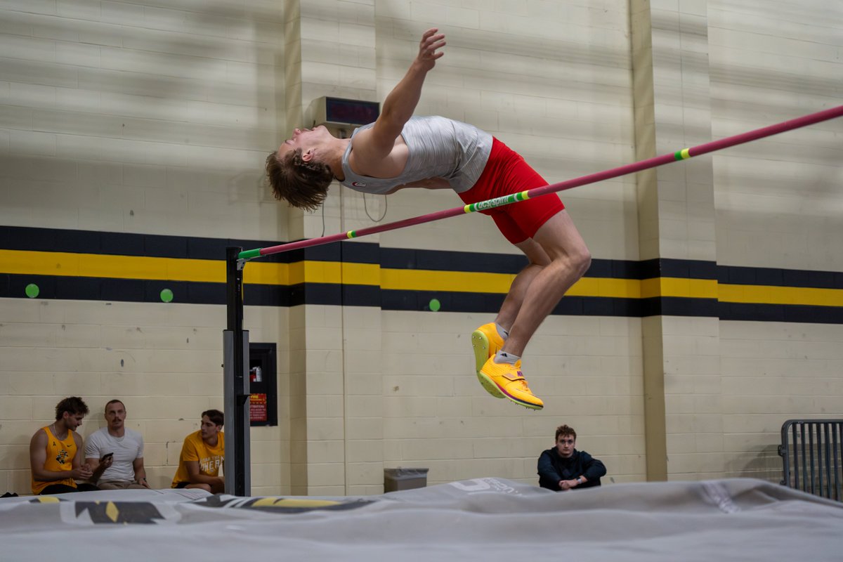 𝗙𝗥𝗜𝗘𝗡𝗗𝗦 𝗙𝗔𝗟𝗖𝗢𝗡𝗦 tweet media