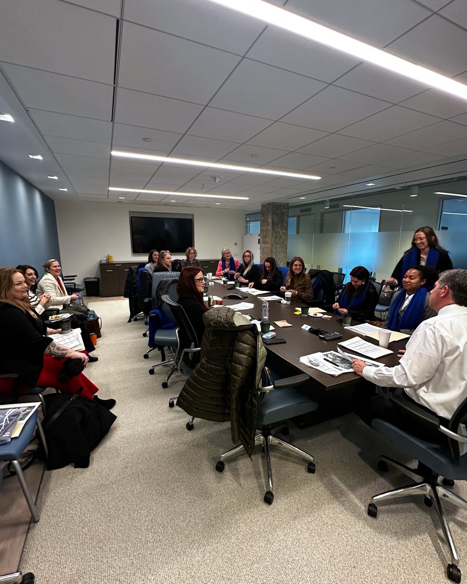 sclabs_az's tweet photo. SC Labs’ Vanessa Snyder and Women in Hemp are in DC meeting with policymakers to advocate for sensible federal regulation of hemp beverages. The focus: 21+ access, consumer safety, labeling clarity &amp; practical oversight as an alternative to prohibition. https://t.co/132HsMGukc