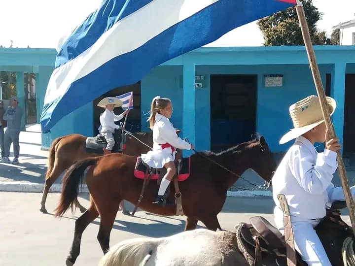 Los pioneros espirituanos rememoran este 24 de febrero el reinicio de las guerras de independencia.
#SanctiSpíritusEnMarcha