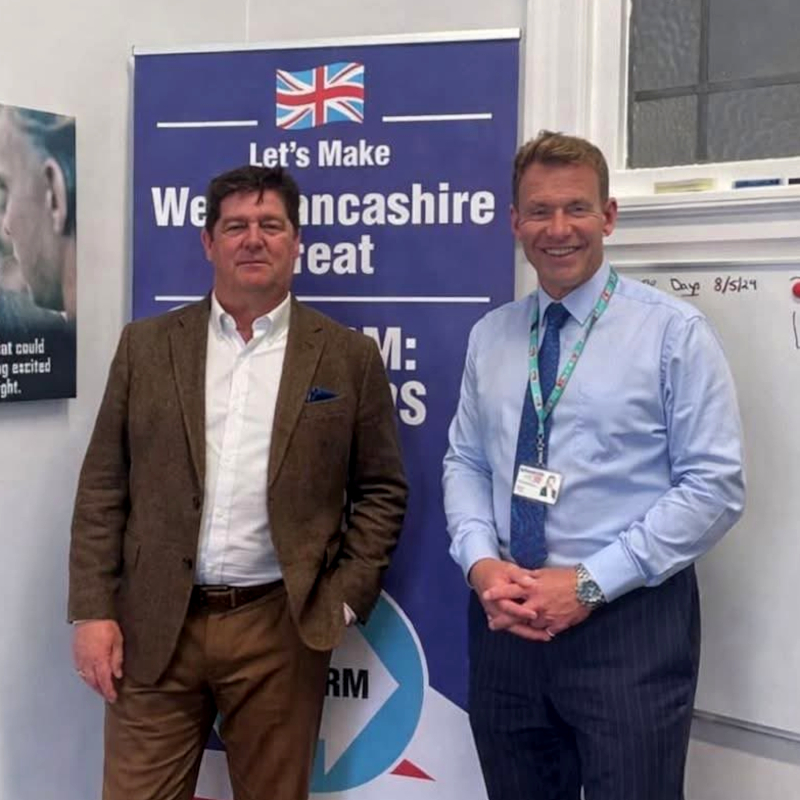 jdpoc's tweet image. So, @drdavidbull ... Any comment on #Reform Deputy Leader of #Lancashire Councillor Simon Evans of @WestLancsReform calling for a Labour MP to be shot ...

... and your party deciding that's perfectly okay ?