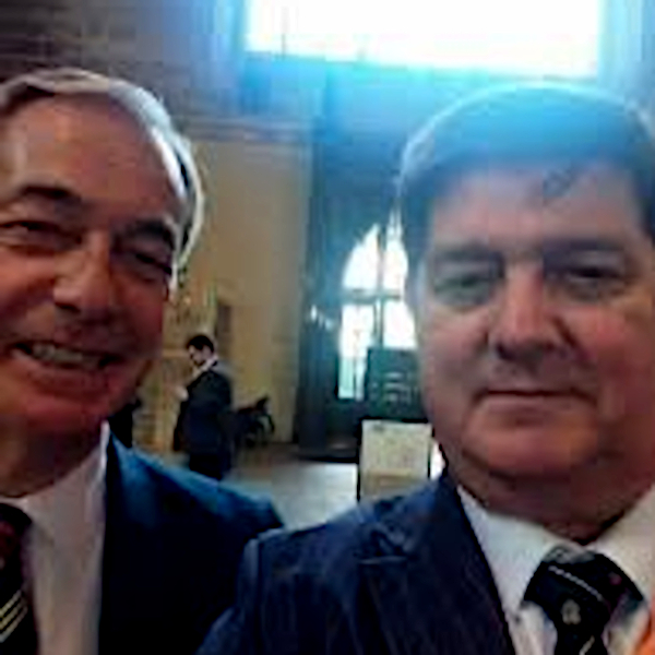 jdpoc's tweet image. So, @Nigel_Farage  ... Any comment on #Reform Deputy Leader of #Lancashire Councillor Simon Evans of @WestLancsReform calling for a Labour MP to be shot ...

... and your party deciding that's ... perfectly okay ?