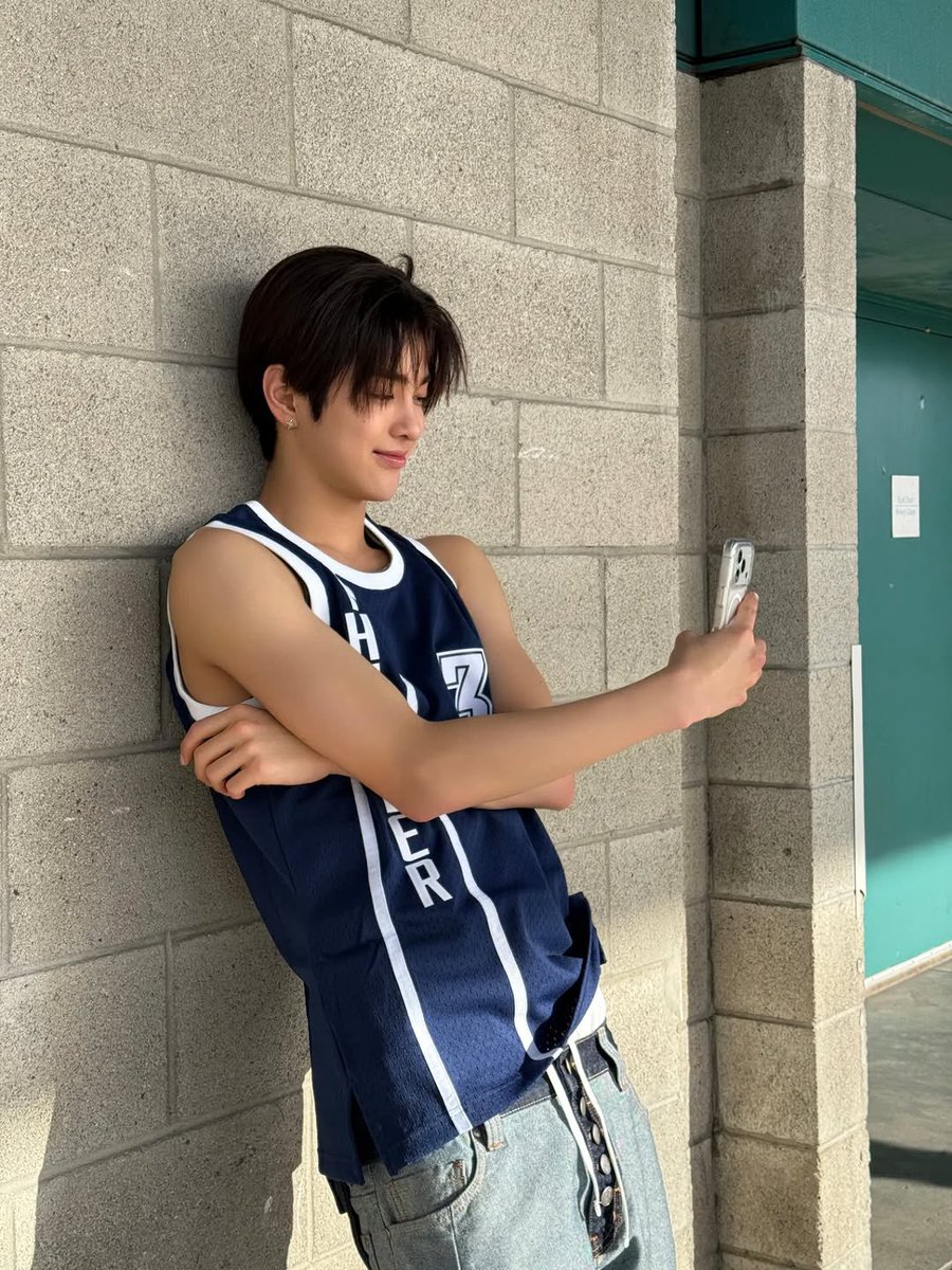 BrightMinho's tweet photo. เลิกบูลลี่กล้อง iPhone ละ😭 https://t.co/hqtZpt2mt1