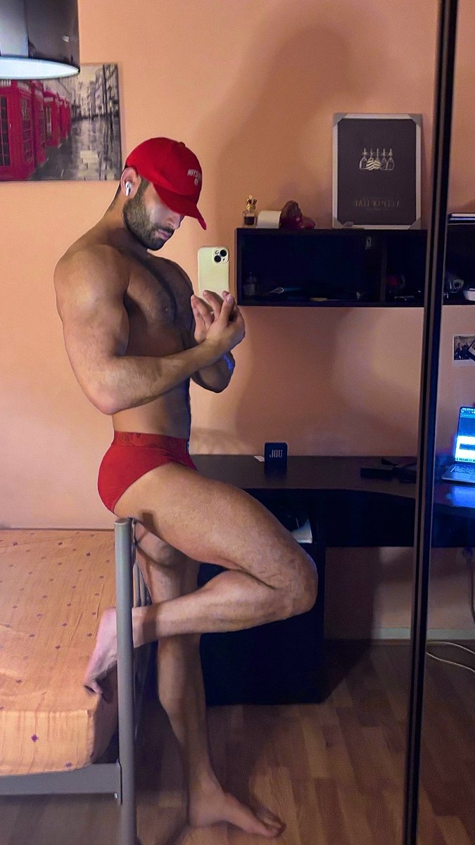 He knew red was his color, he knew diamonds went with everything…. And he knew men were all the same. 😸