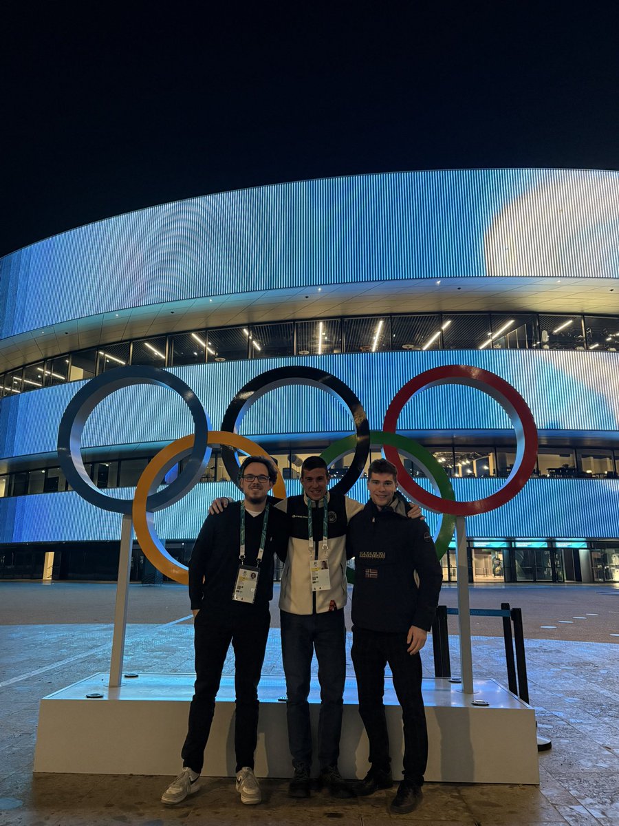 eSports media tweet media