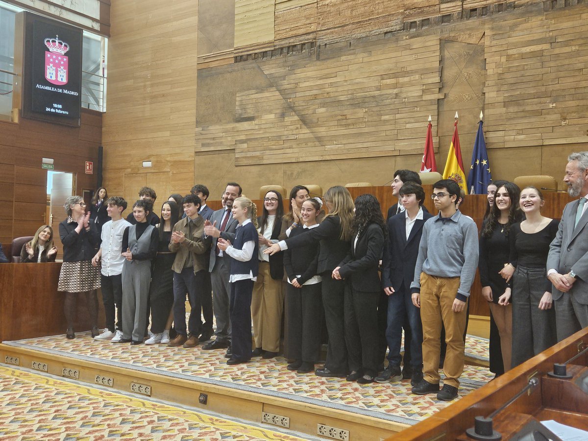 Lavinia Llamedo tweet media