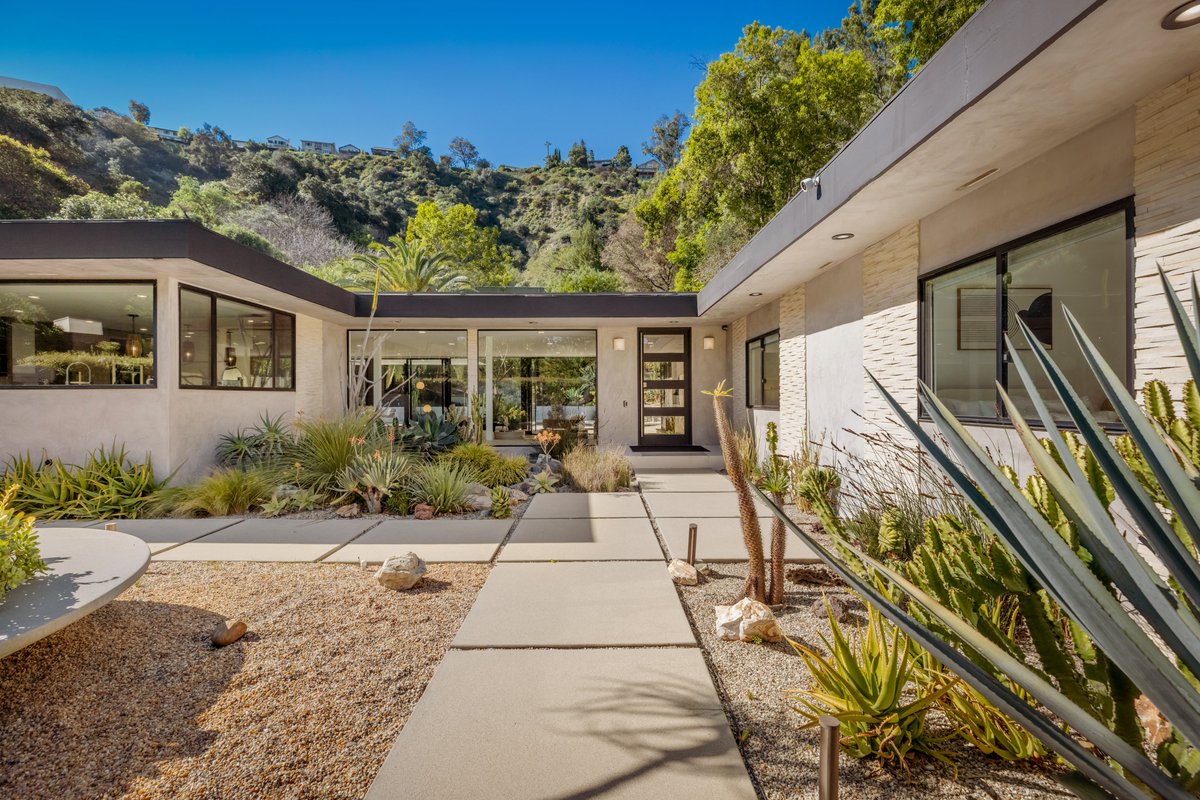 Douglas Elliman California tweet media