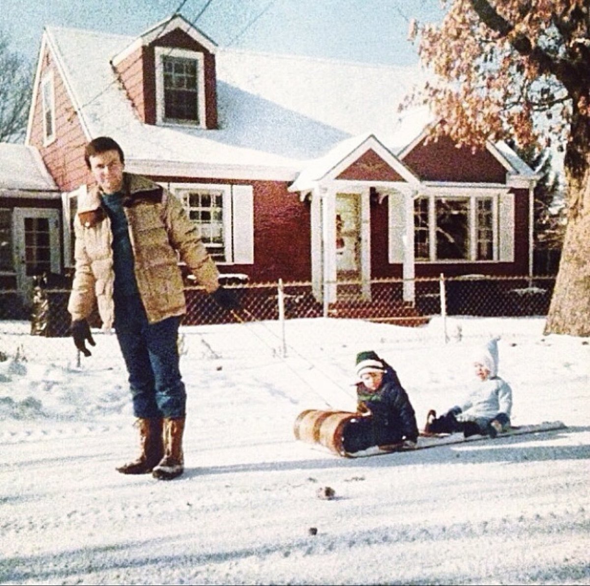 ▼ Kiel James Patrick tweet media